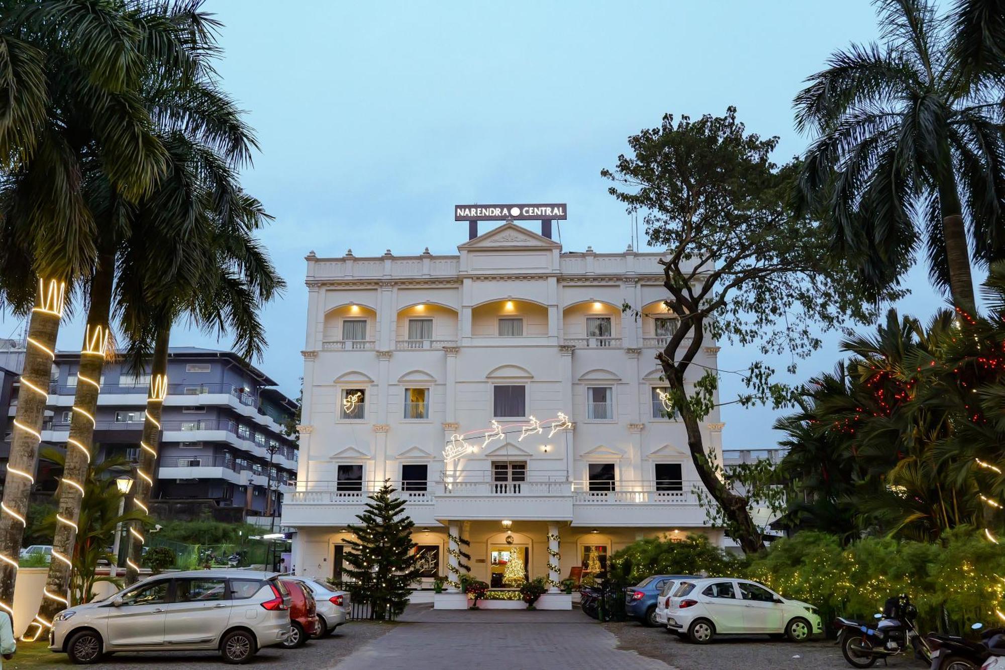 Hotel Narendra Central Muvattupuzha Exteriör bild